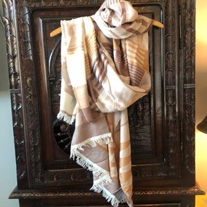 Vince Camuto beige, cream, brown scarf